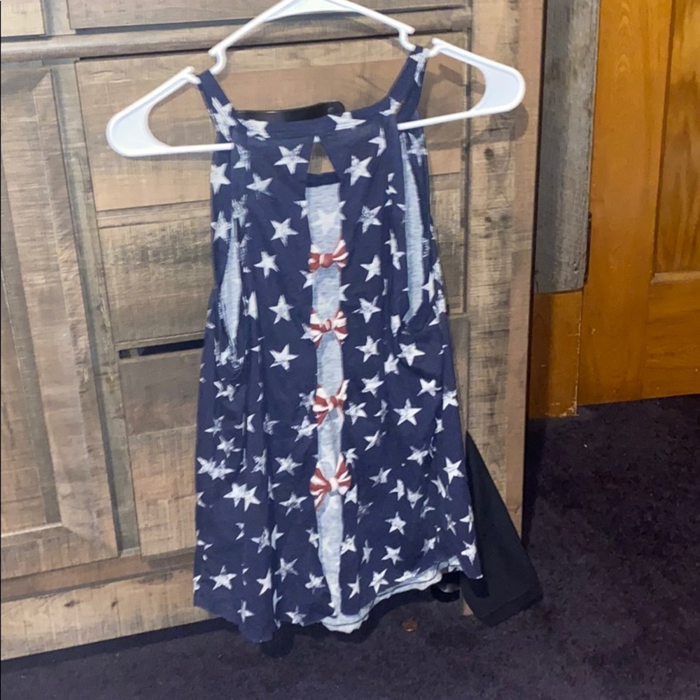 Tank top - Picture 2 of 3